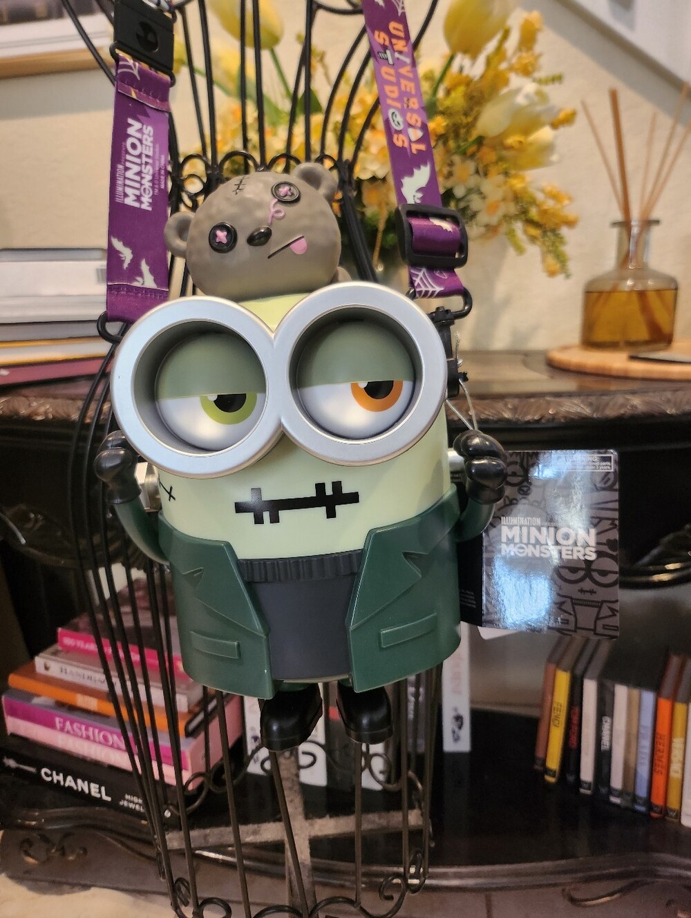 Universal Studios Frankenbob Popcorn Bucket Minion Bob NEW